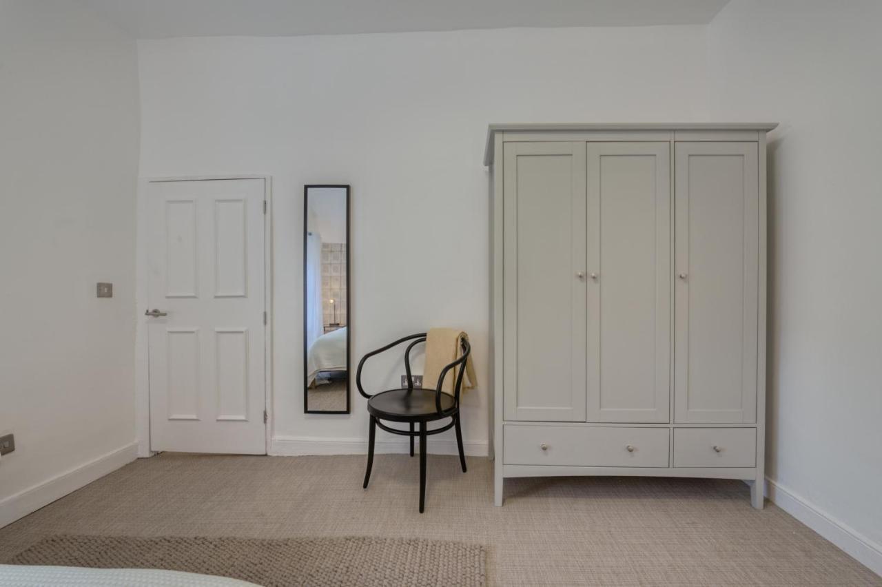 Beautiful Apartment On The Historic Rows 切斯特 外观 照片